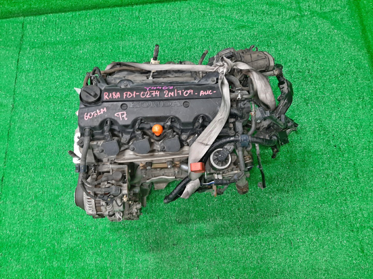 Двигатель HONDA CIVIC FD1 R18A 1080400 1 ракурс