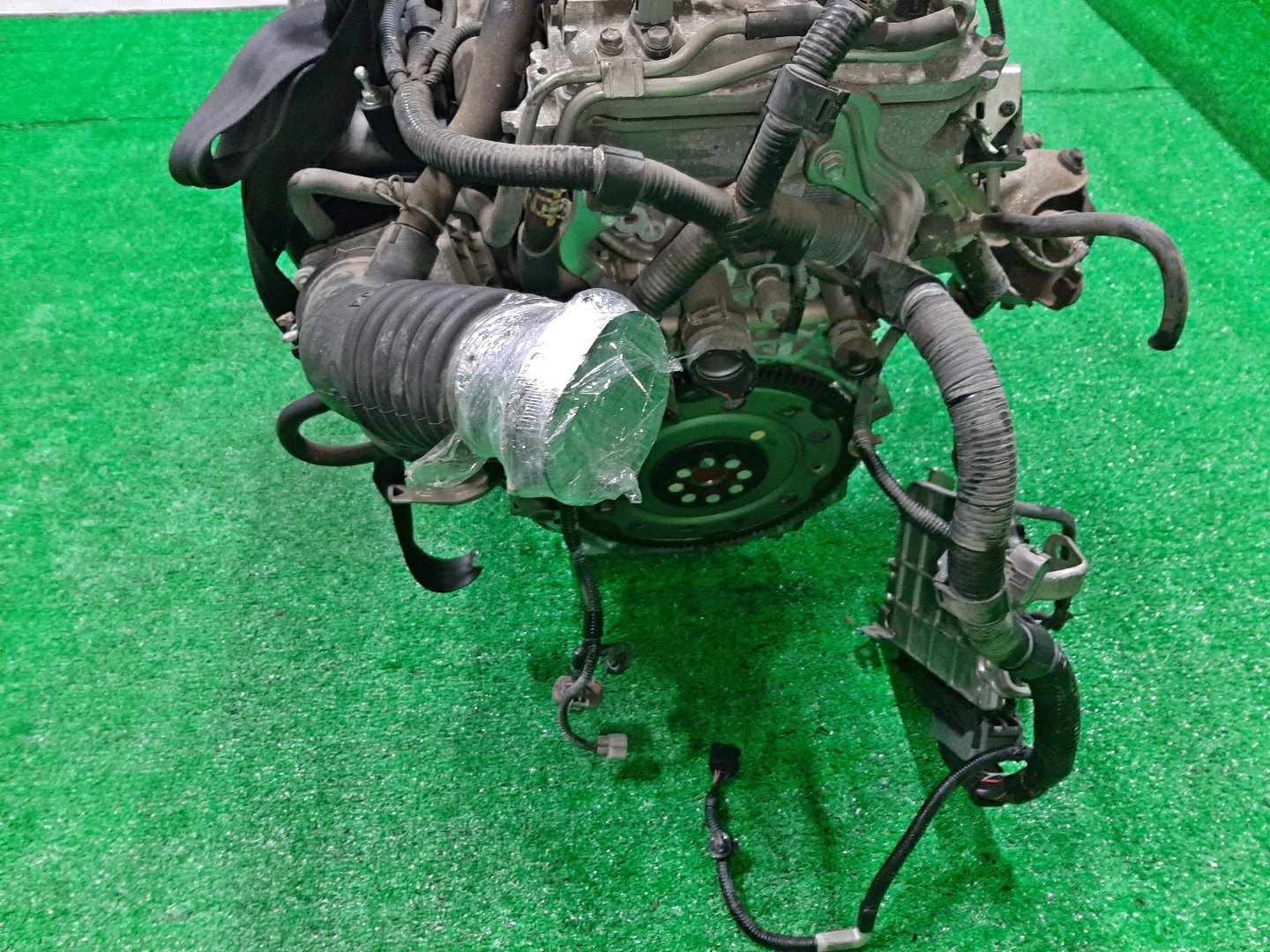 Двигатель TOYOTA IST, PREMIO, ALLION, COROLLA FIELDER, AURIS, COROLLA RUMION, COROLLA AXIO ZSP110, ZRT265, ZRT260, ZRE144G, ZRE142G, ZRE154N, ZRE152H, ZRE152, ZRE152N, ZRE142, ZRE144 2ZR-FE 4046548 5 ракурс Двигатель TOYOTA IST, PREMIO, ALLION, COROLLA FIELDER, AURIS, COROLLA RUMION, COROLLA AXIO ZSP110, ZRT265, ZRT260, ZRE144G, ZRE142G, ZRE154N, ZRE152H, ZRE152, ZRE152N, ZRE142, ZRE144 2ZR-FE 4046548 5 ракурс