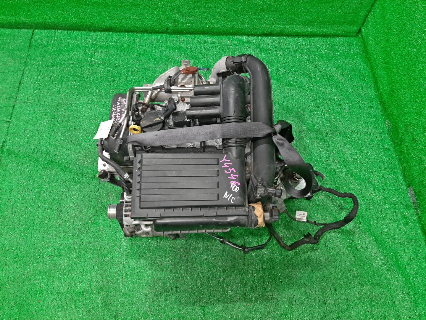 Двигатель VOLKSWAGEN GOLF, POLO 5G5, MK7, 5G1, 601, 602, 6R1, 6C1 CJZ, CJZA 760625 1 ракурс