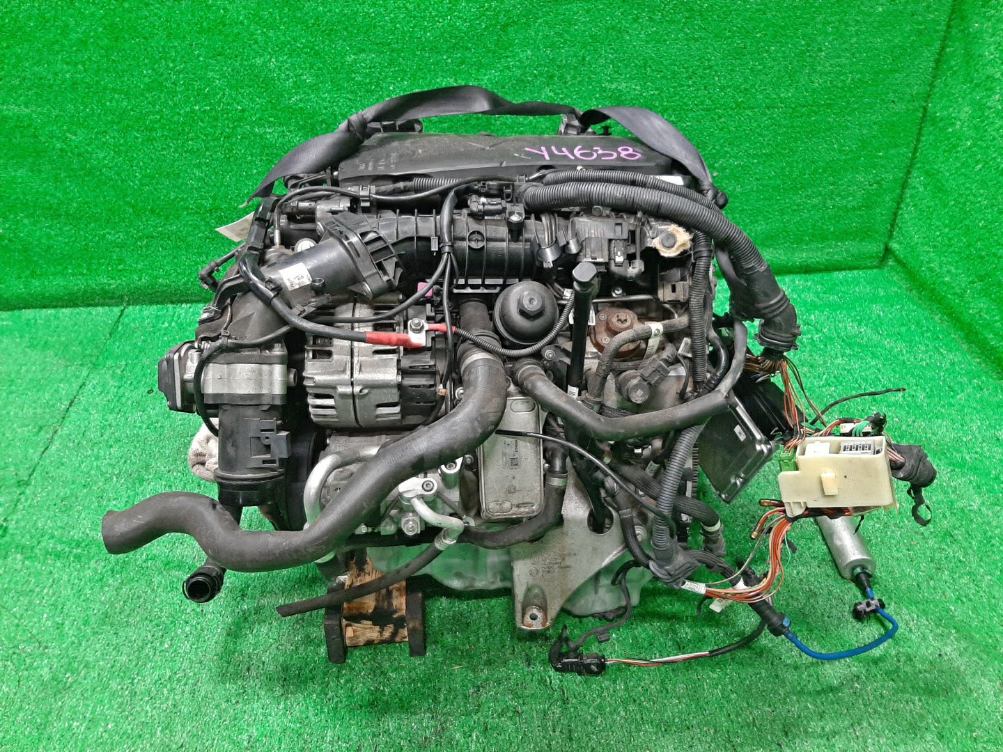 Двигатель BMW 320d, 523d, 5-Series, 3-Series F30, F31, F11, F10, FW20, MX20 N47D20C 72118876 4 ракурс