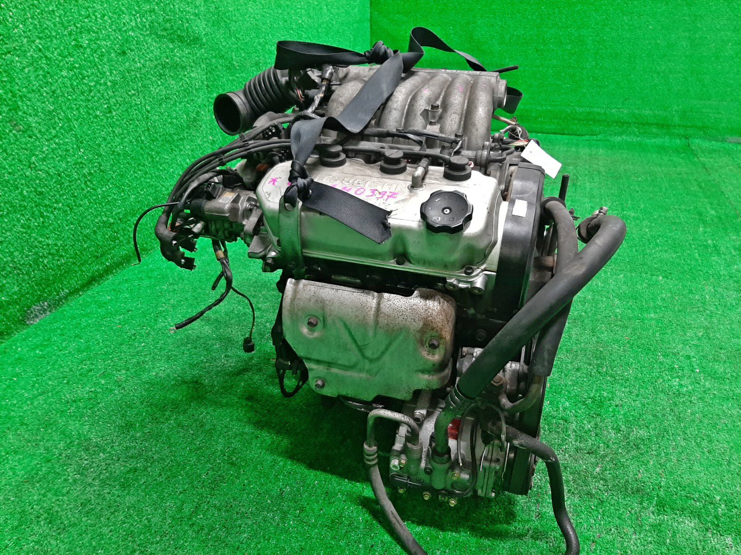 Двигатель MITSUBISHI GALANT E53A 6A11 AM0397 3 ракурс