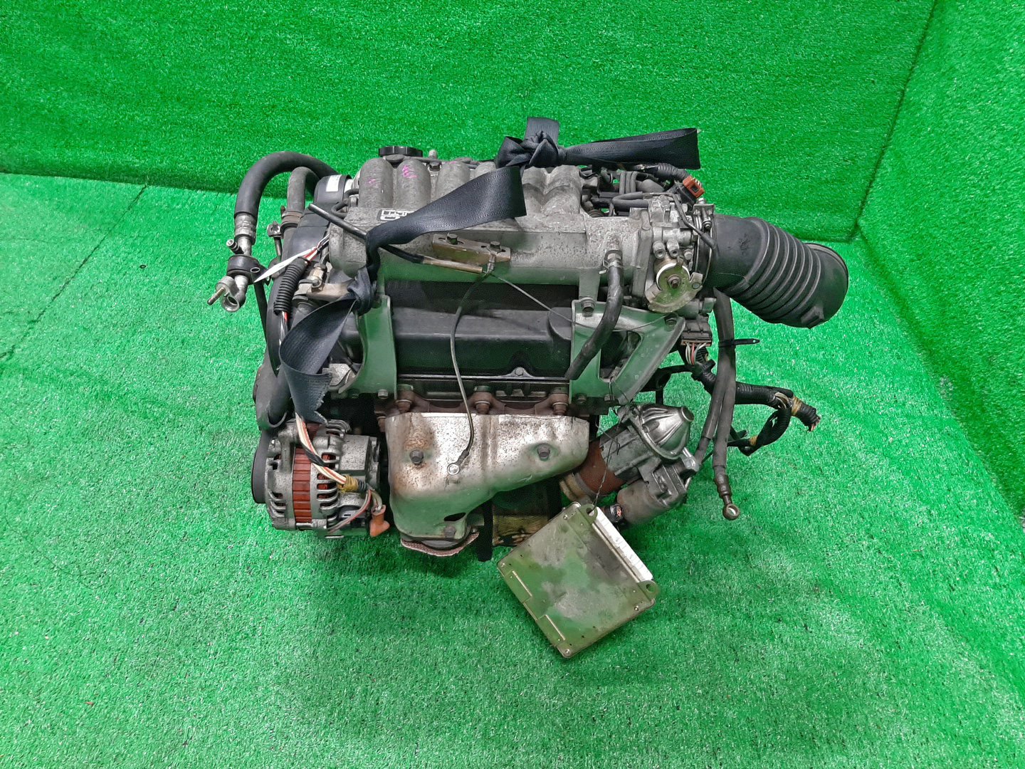 Двигатель MITSUBISHI GALANT E53A 6A11 AM0397 4 ракурс