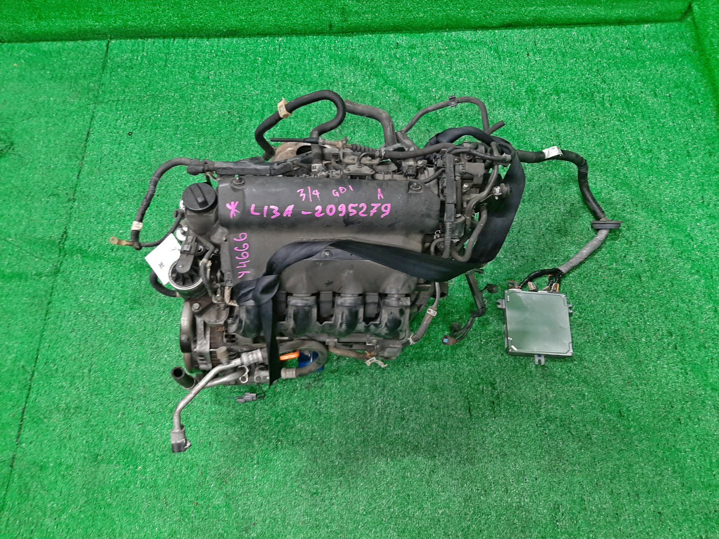 Двигатель HONDA FIT ARIA, FIT GD6, GD7, GD2, GD1 L13A I-DSI 1 ракурс