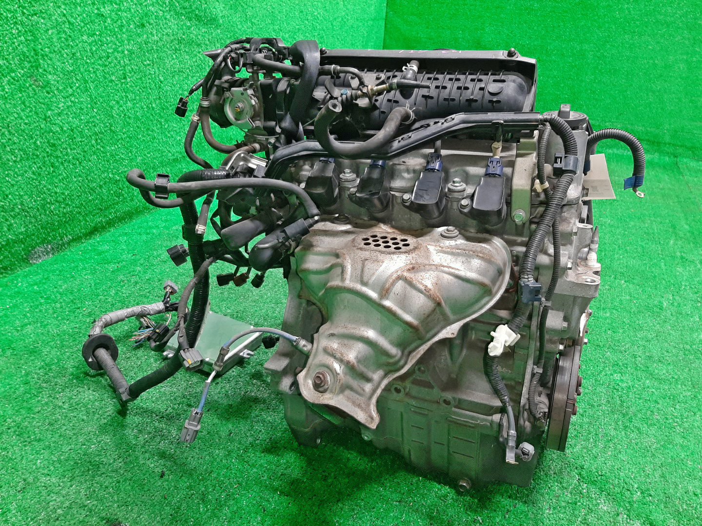 Двигатель HONDA AIRWAVE GJ1, GJ2 L15A VTEC 3 ракурс