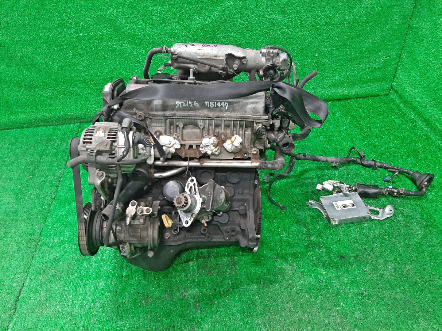 Двигатель TOYOTA CALDINA, CARINA, CORONA PREMIO ST215G, ST215, ST195G, ST198V 3S-FE KAT 4 ракурс