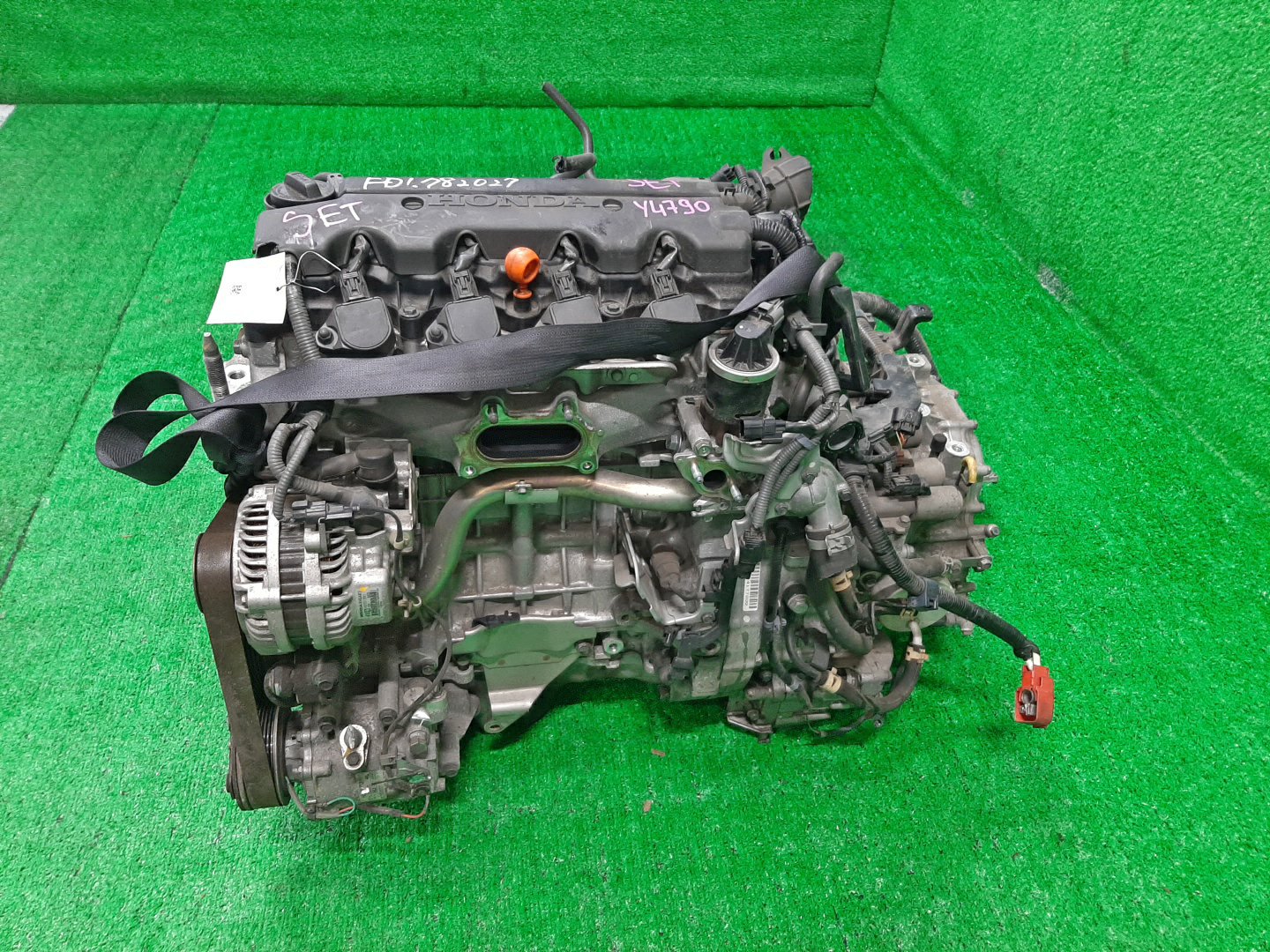 Двигатель HONDA CIVIC FD1 R18A SET 4 ракурс