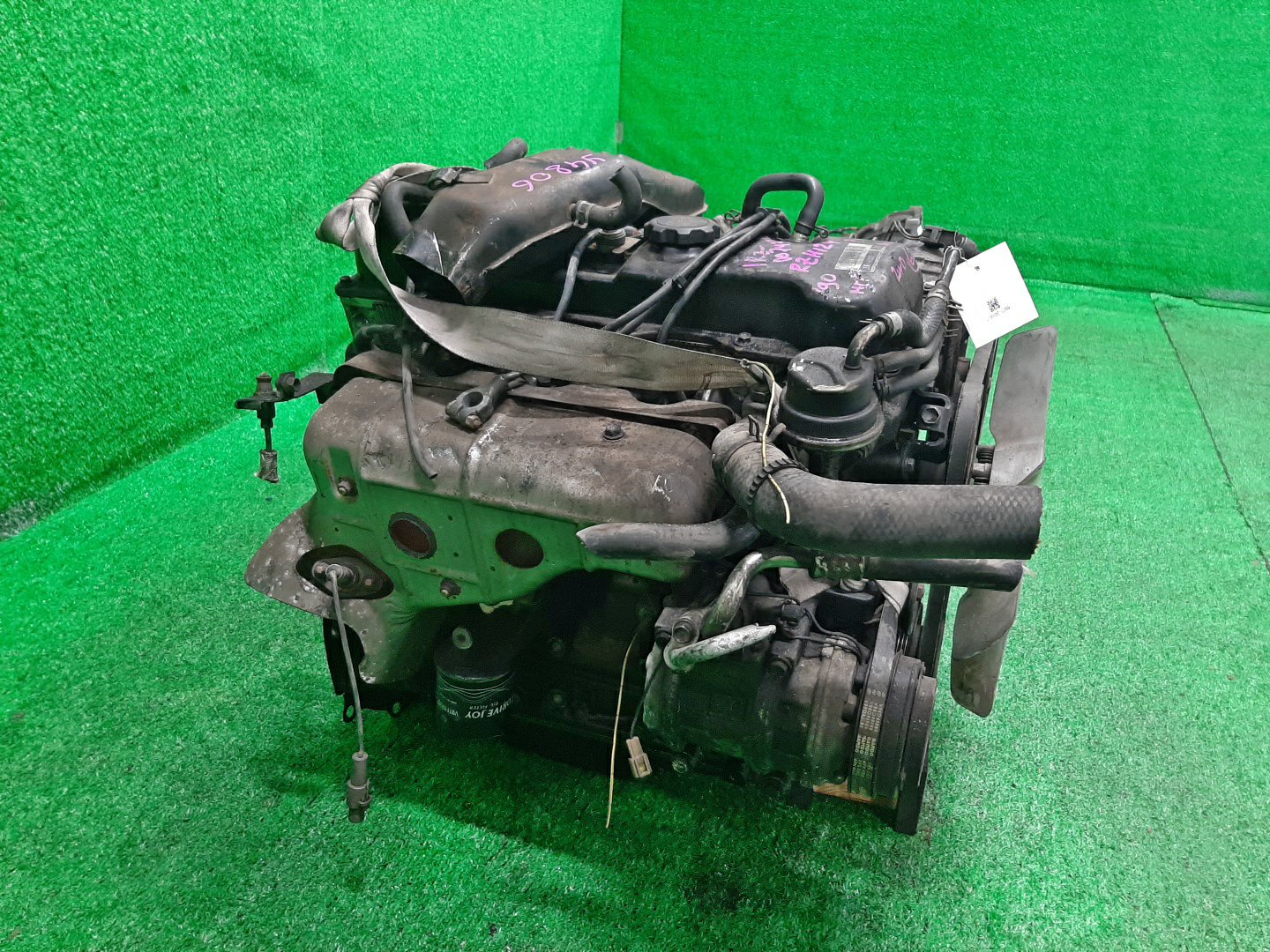 Двигатель TOYOTA DYNA, HIACE, TOYOACE RZY230, RZY220, RZH122V, RZH112V, RZH182K, RZH124V, RZH100G, RZH102V, RZH110G 1RZ-E CARB 3 ракурс