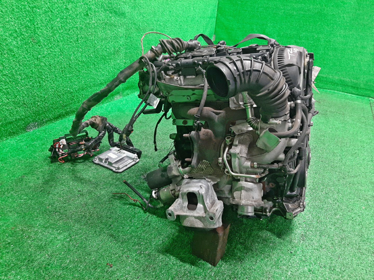 Двигатель AUDI A5, A4 8T3, 8TA, 8K2, 8K5 CDHB, CDHA 021524 3 ракурс Двигатель AUDI A5, A4 8T3, 8TA, 8K2, 8K5 CDHB, CDHA 021524 3 ракурс