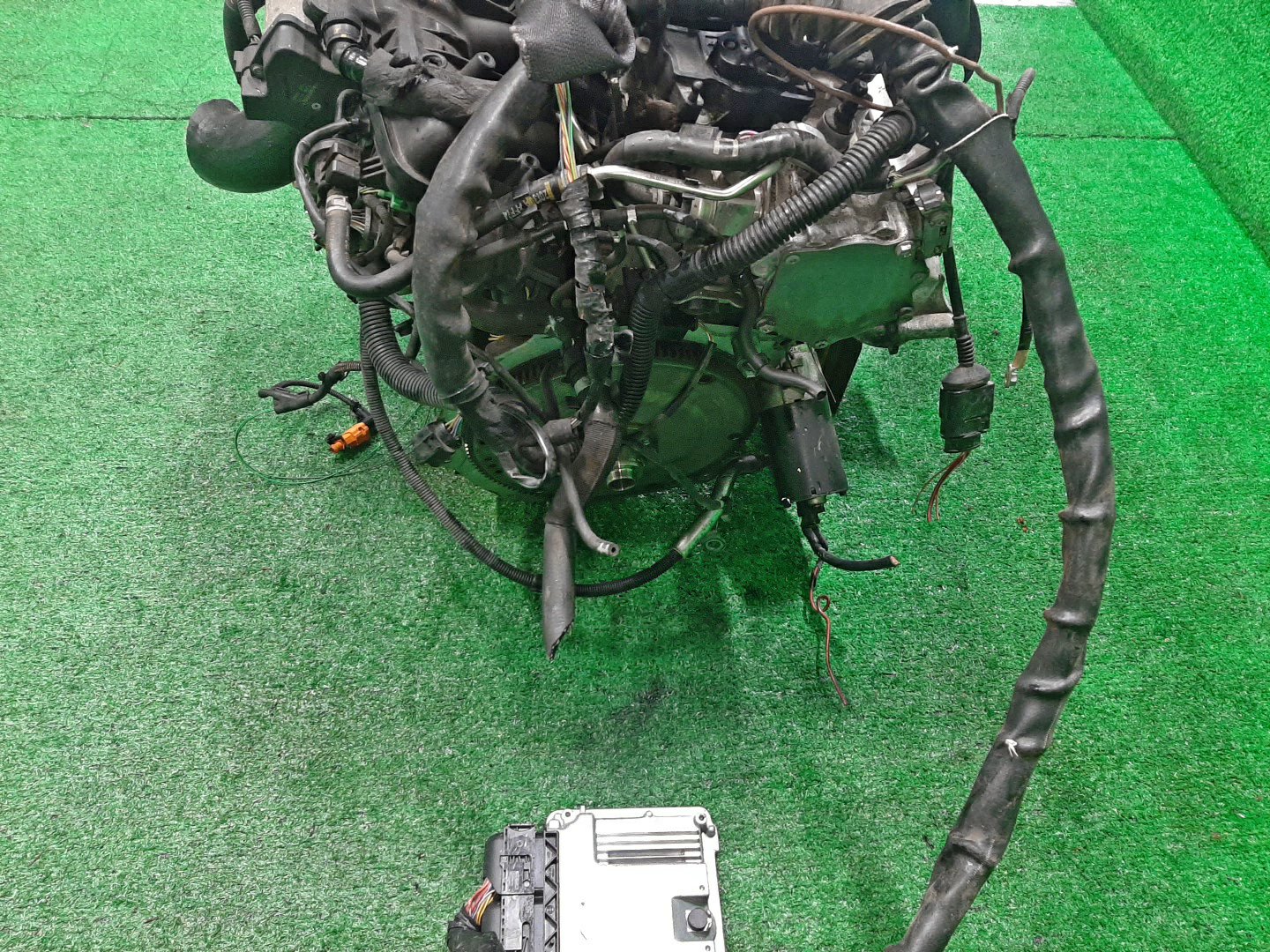 Двигатель AUDI A5, A4 8T3, 8TA, 8K2, 8K5 CDHB, CDHA 021524 5 ракурс Двигатель AUDI A5, A4 8T3, 8TA, 8K2, 8K5 CDHB, CDHA 021524 5 ракурс