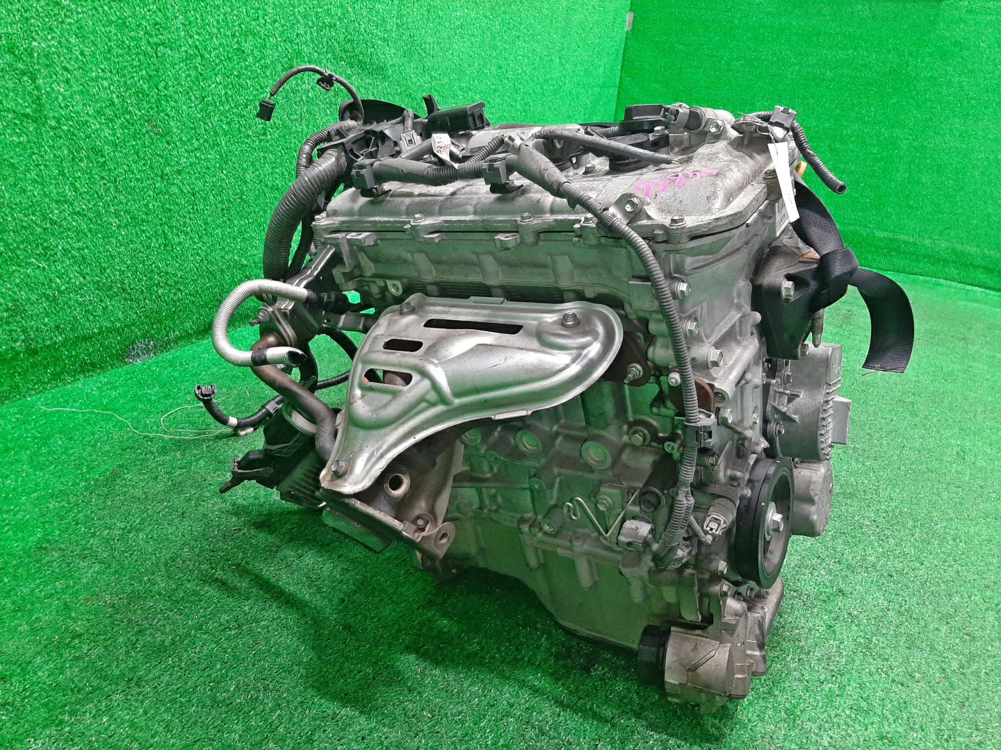 Двигатель TOYOTA NOAH, VOXY, ESQUIRE ZWR80G, ZWR80W 2ZR-FXE 6317586 3 ракурс