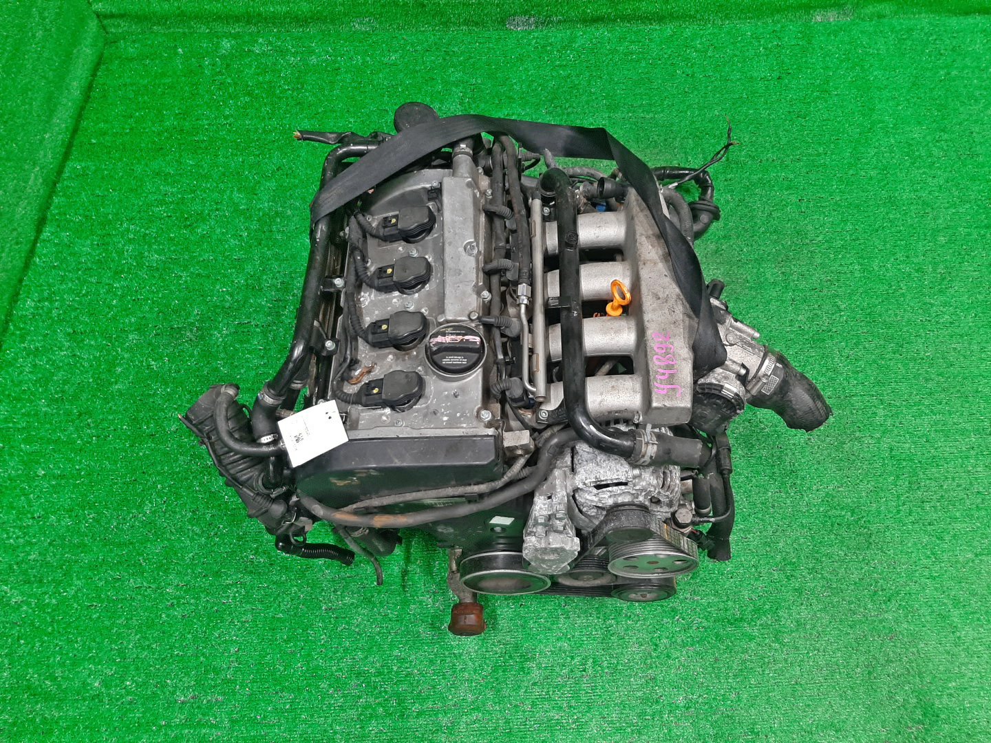 Двигатель AUDI A4 8EAMBF, 8HE, 8H7, 8E5, 8EC, B6 AMB 129322 1 ракурс Двигатель AUDI A4 8EAMBF, 8HE, 8H7, 8E5, 8EC, B6 AMB 129322 1 ракурс