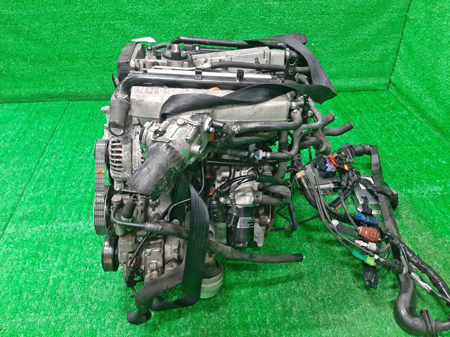 Двигатель AUDI A4 8EAMBF, 8HE, 8H7, 8E5, 8EC, B6 AMB 129322 4 ракурс Двигатель AUDI A4 8EAMBF, 8HE, 8H7, 8E5, 8EC, B6 AMB 129322 4 ракурс
