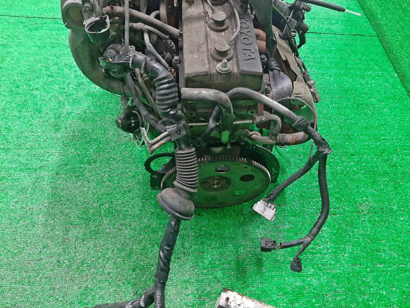 Двигатель TOYOTA CHASER, CRESTA, CROWN, MARK II GX100, GS171W, GS171, GS151 1G-FE TPAM 5 ракурс
