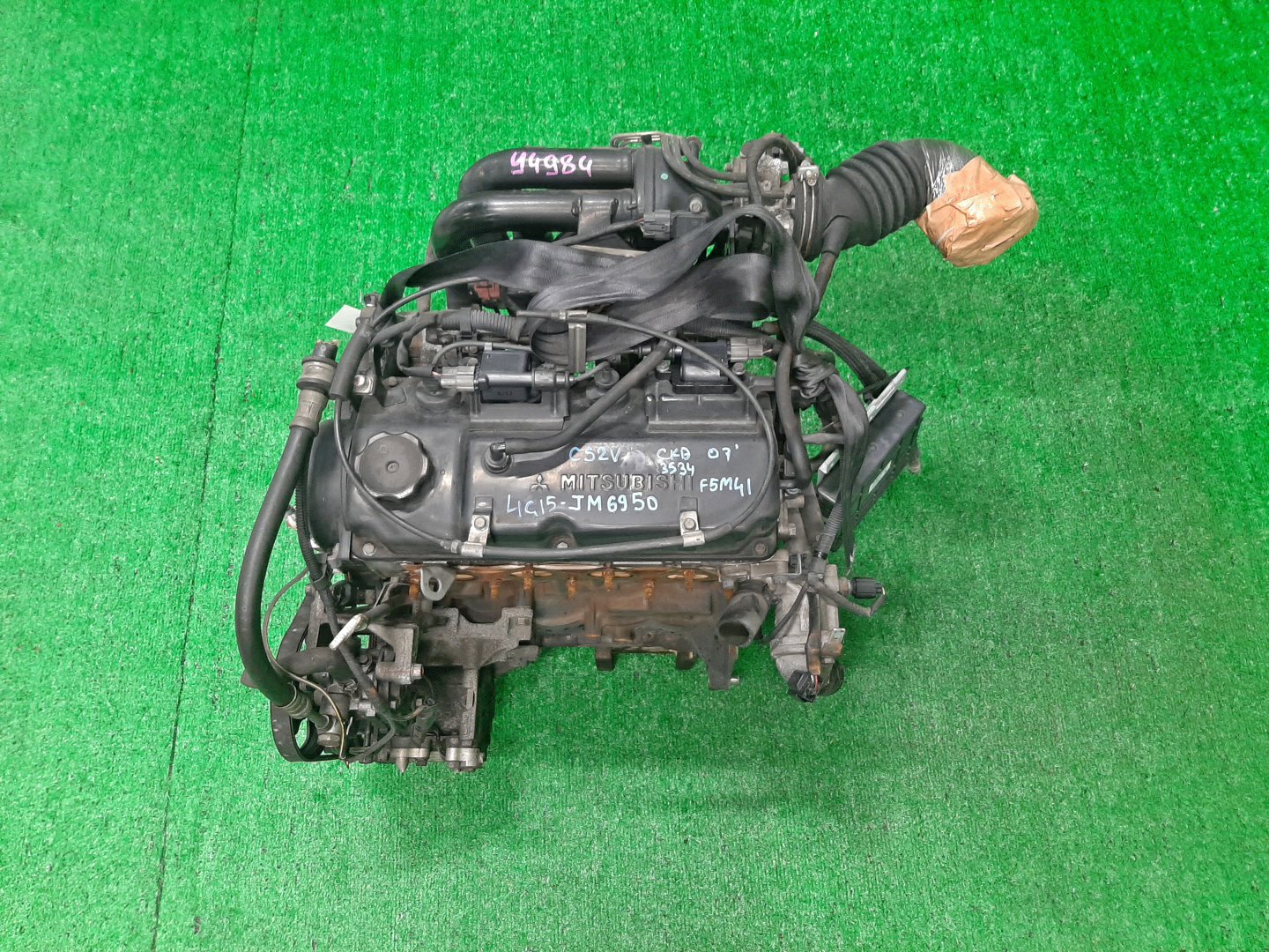 Двигатель MITSUBISHI LANCER CEDIA, LANCER, MIRAGE DINGO CS2A, CS2W, CS2V, CQ2A 4G15 HE GDI 1 ракурс Двигатель MITSUBISHI LANCER CEDIA, LANCER, MIRAGE DINGO CS2A, CS2W, CS2V, CQ2A 4G15 HE GDI 1 ракурс