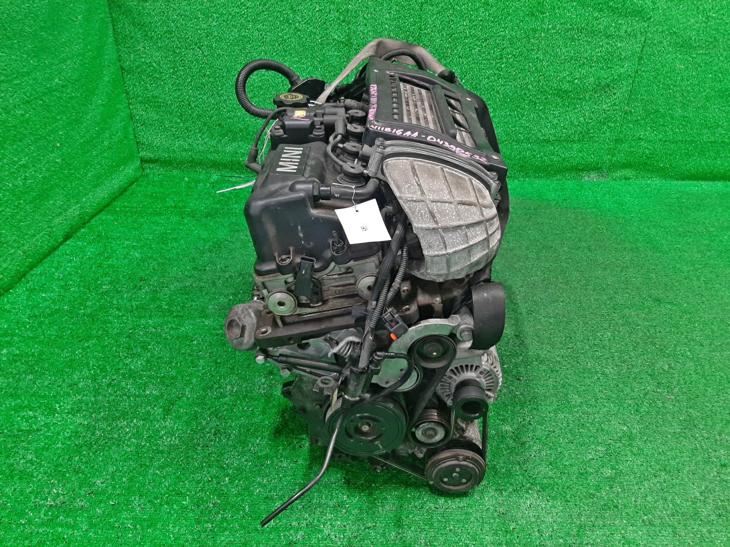 Двигатель MINI CABRIO, HATCH R53, R52, R50 W11B16A, W11B16AA D439P532 2 ракурс Двигатель MINI CABRIO, HATCH R53, R52, R50 W11B16A, W11B16AA D439P532 2 ракурс