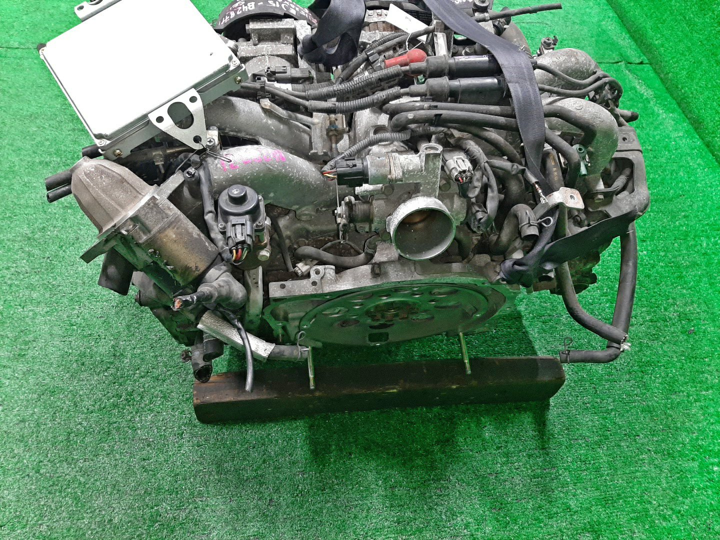 Двигатель SUBARU IMPREZA GG2, GG3, GD3, GD2 EJ152 EJ152DX4AE 4 ракурс