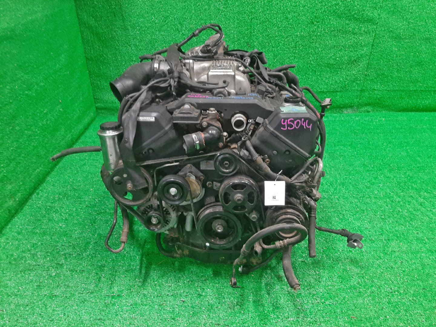 Двигатель TOYOTA CROWN MAJESTA UZS141 1UZ-FE HE-VVTI 2 ракурс