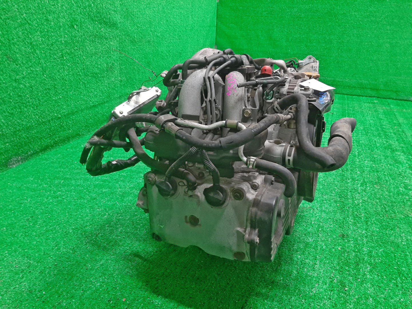 Двигатель SUBARU IMPREZA GG2, GG3, GD3, GD2 EJ152 EJ152DP8AE 3 ракурс