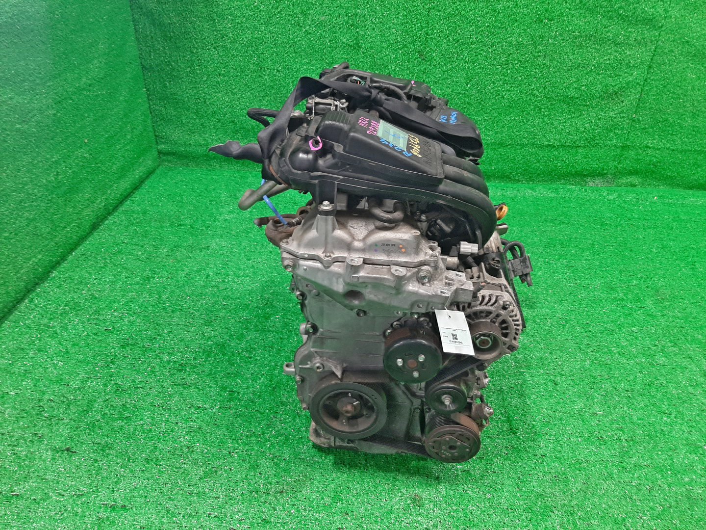 Двигатель NISSAN MARCH K13 HR12DE 572940B 2 ракурс