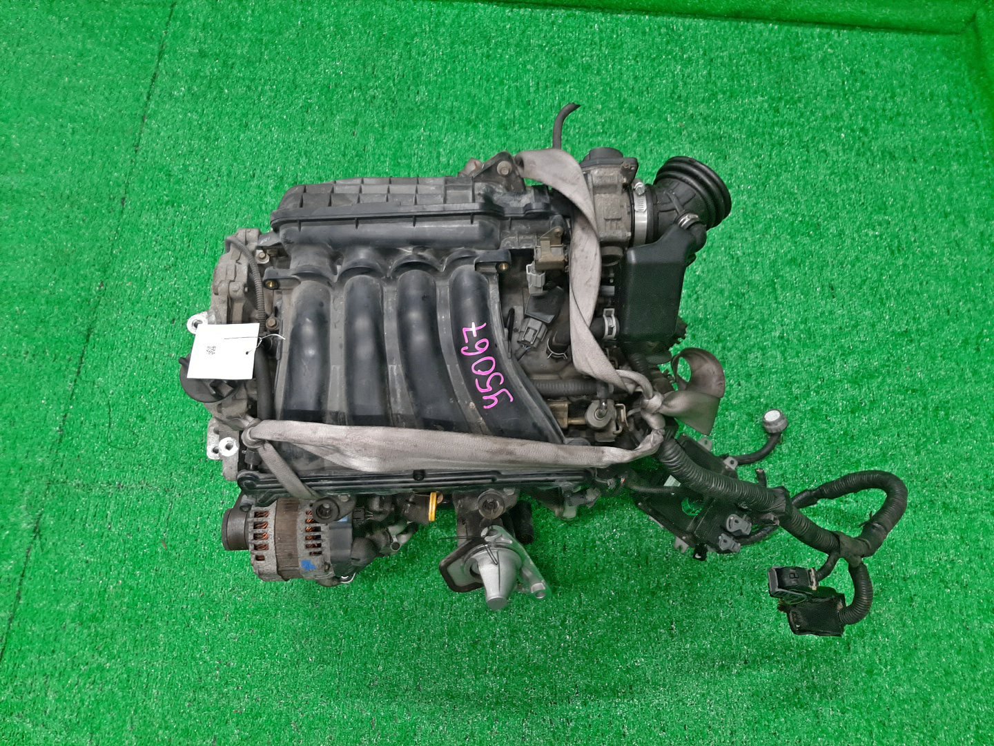 Двигатель NISSAN LAFESTA B30 MR20DE 068682A 1 ракурс