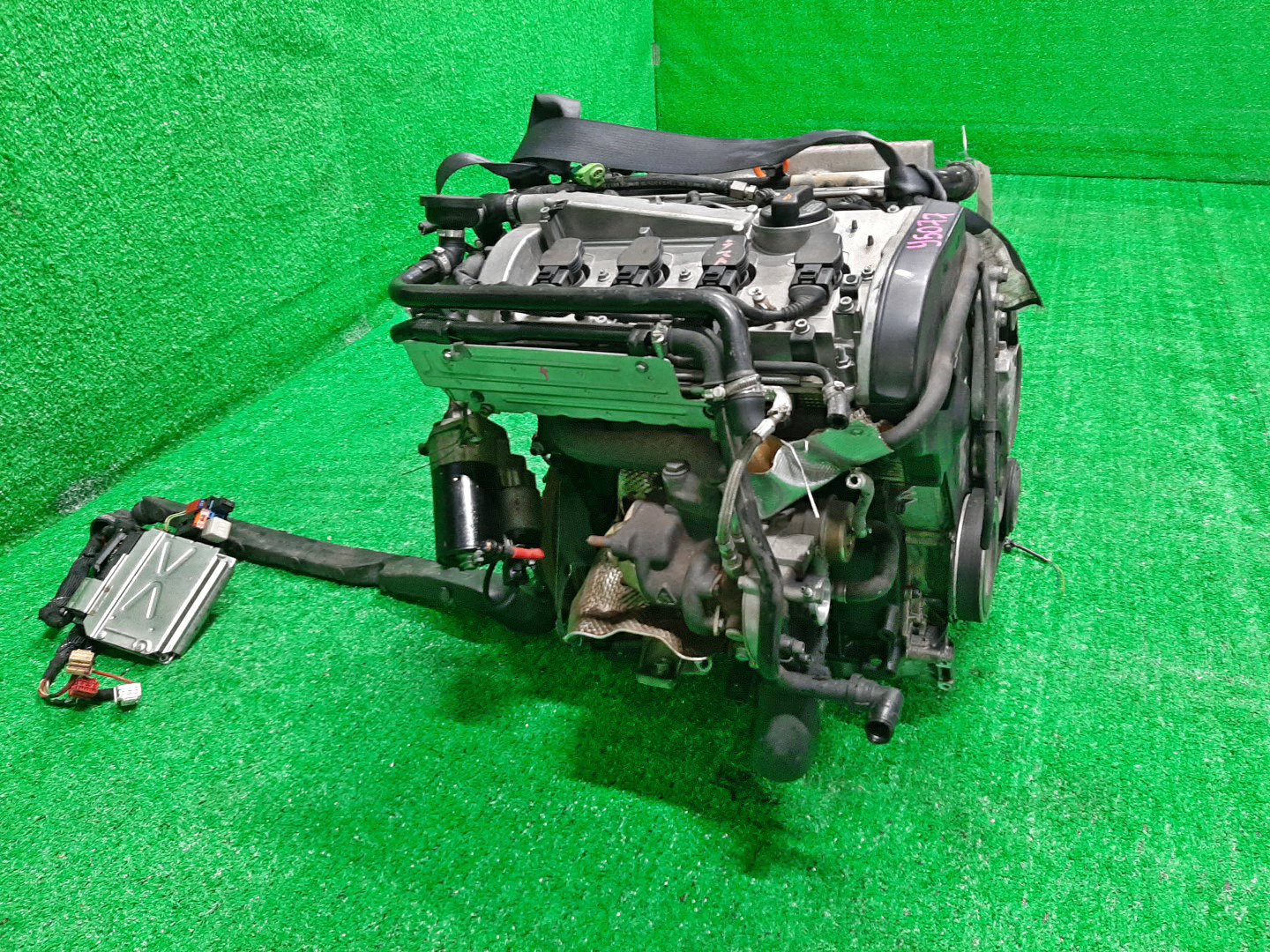 Двигатель AUDI A4 8ED, 8E, 8HE, 8H7, 8EC, B7, B6 BFB 136392 3 ракурс Двигатель AUDI A4 8ED, 8E, 8HE, 8H7, 8EC, B7, B6 BFB 136392 3 ракурс