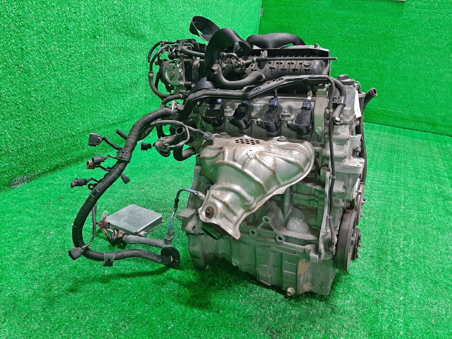 Двигатель HONDA AIRWAVE GJ1, GJ2 L15A VTEC 3 ракурс