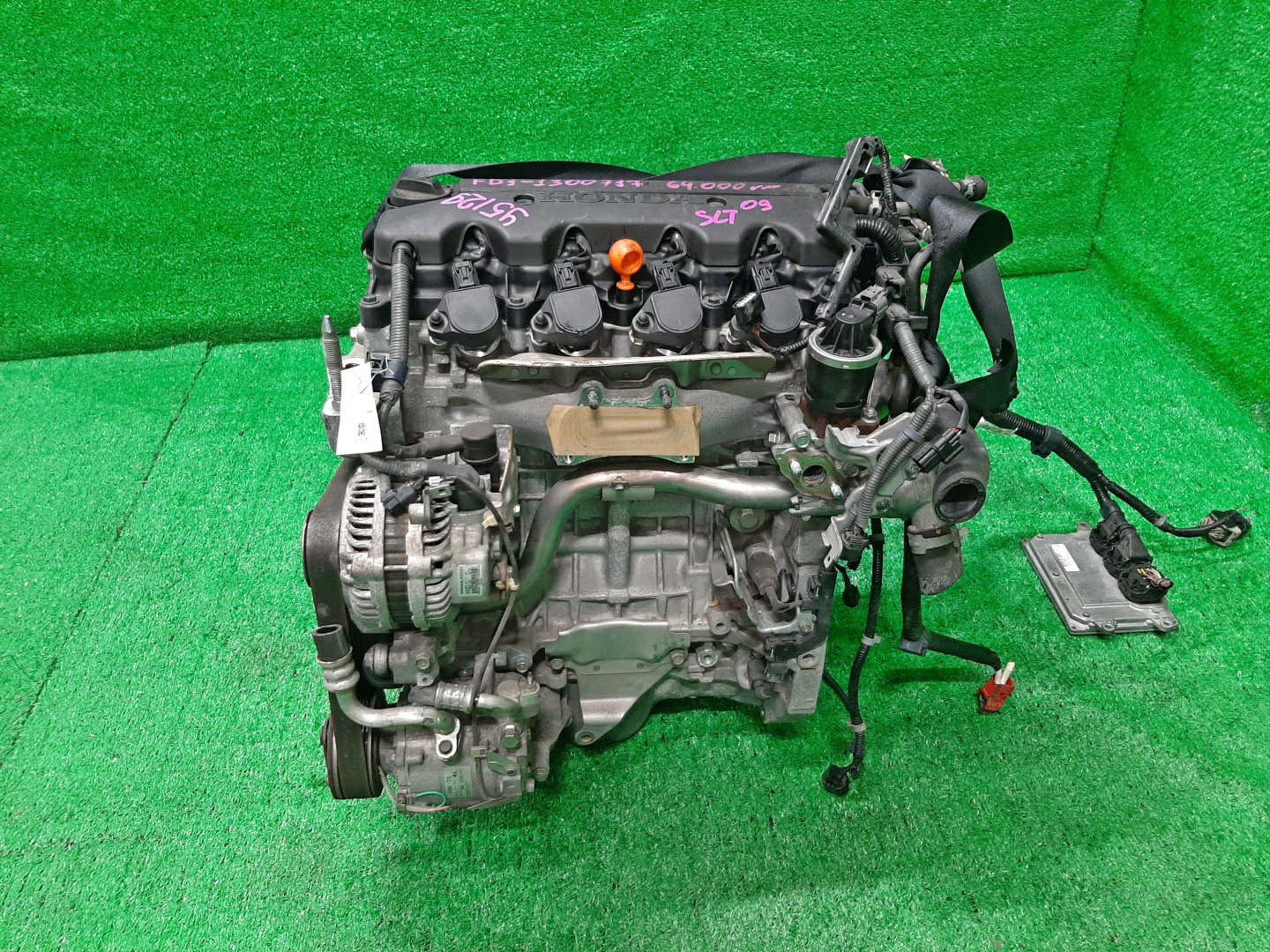 Двигатель HONDA CIVIC FD1 R18A 1070744 4 ракурс