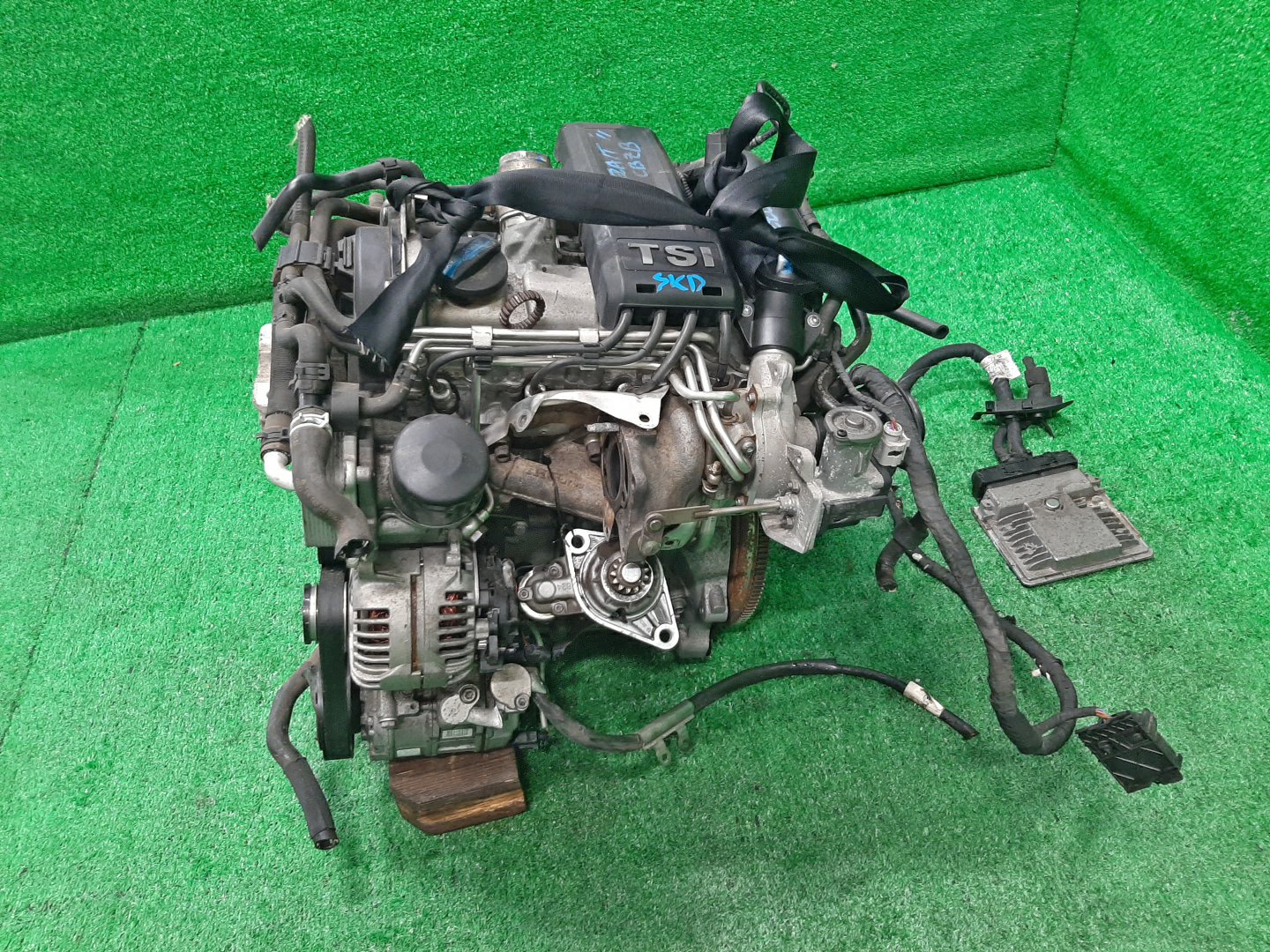 Двигатель VOLKSWAGEN TOURAN, BEETLE, GOLF, GOLF PLUS, POLO 1T3, 5C1, 5K1, MK6, 5M1, 6R1 CBZB, CBZ 794699 4 ракурс