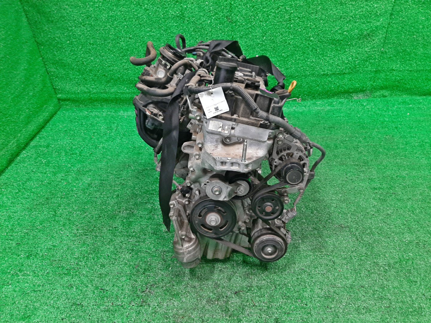 Двигатель TOYOTA VITZ KSP130 1KR-FE 2MOD 2 ракурс