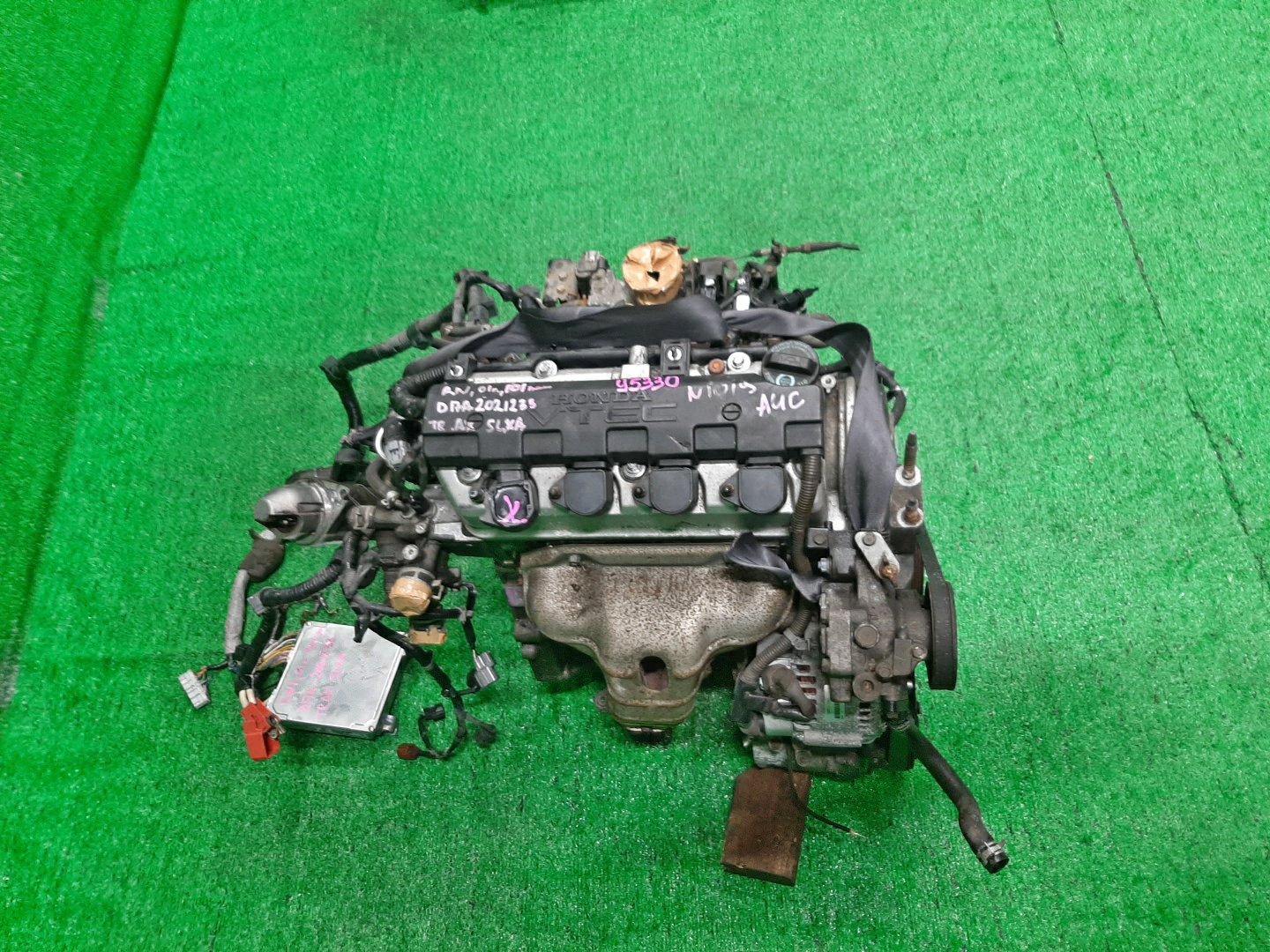 Двигатель HONDA CIVIC, STREAM, EDIX, CIVIC FERIO EU3, ES3, EU4, ET2, EN2, RN2, RN1, BE1, BE2 D17A 2021233 1 ракурс