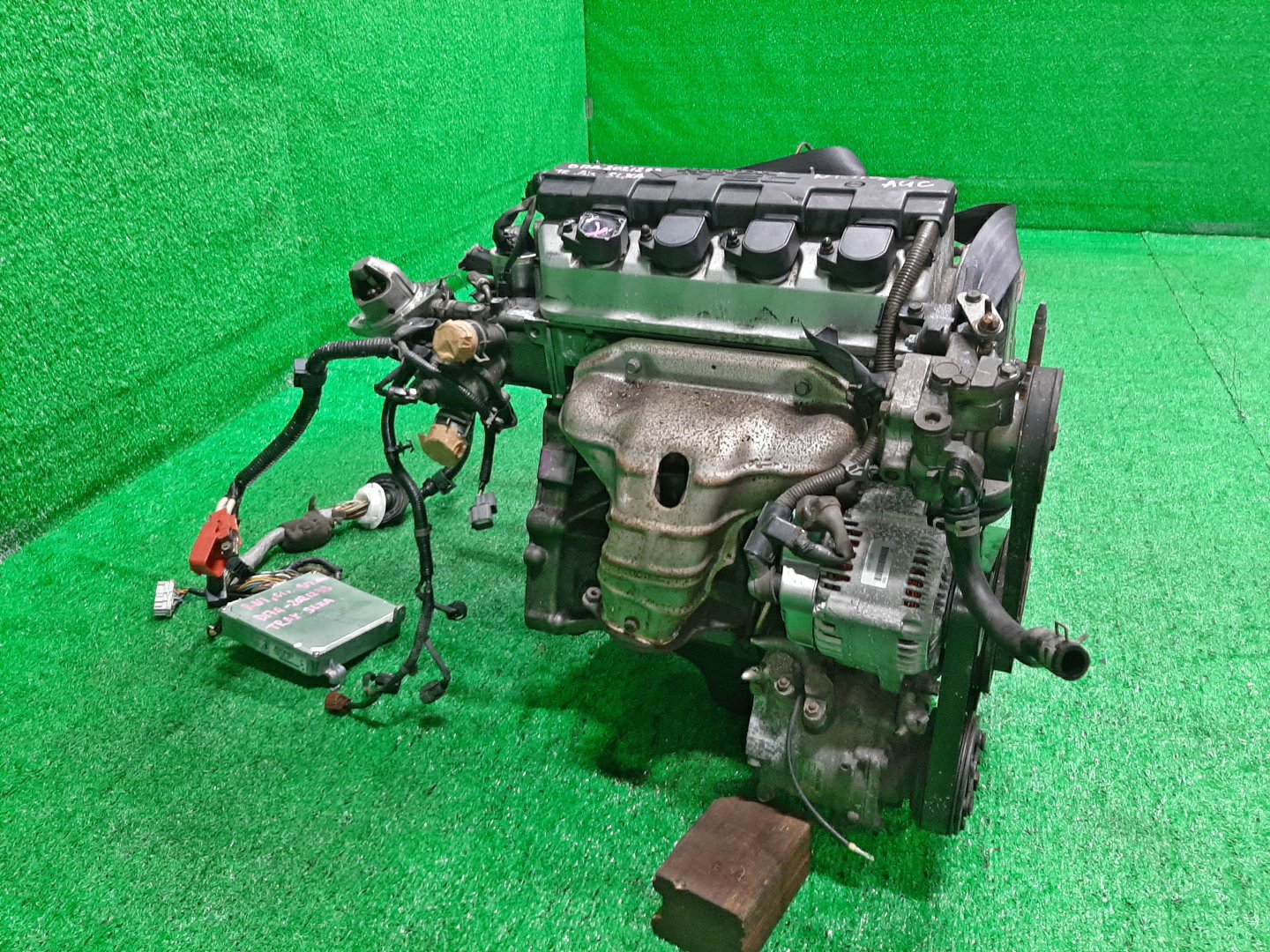 Двигатель HONDA CIVIC, STREAM, EDIX, CIVIC FERIO EU3, ES3, EU4, ET2, EN2, RN2, RN1, BE1, BE2 D17A 2021233 3 ракурс