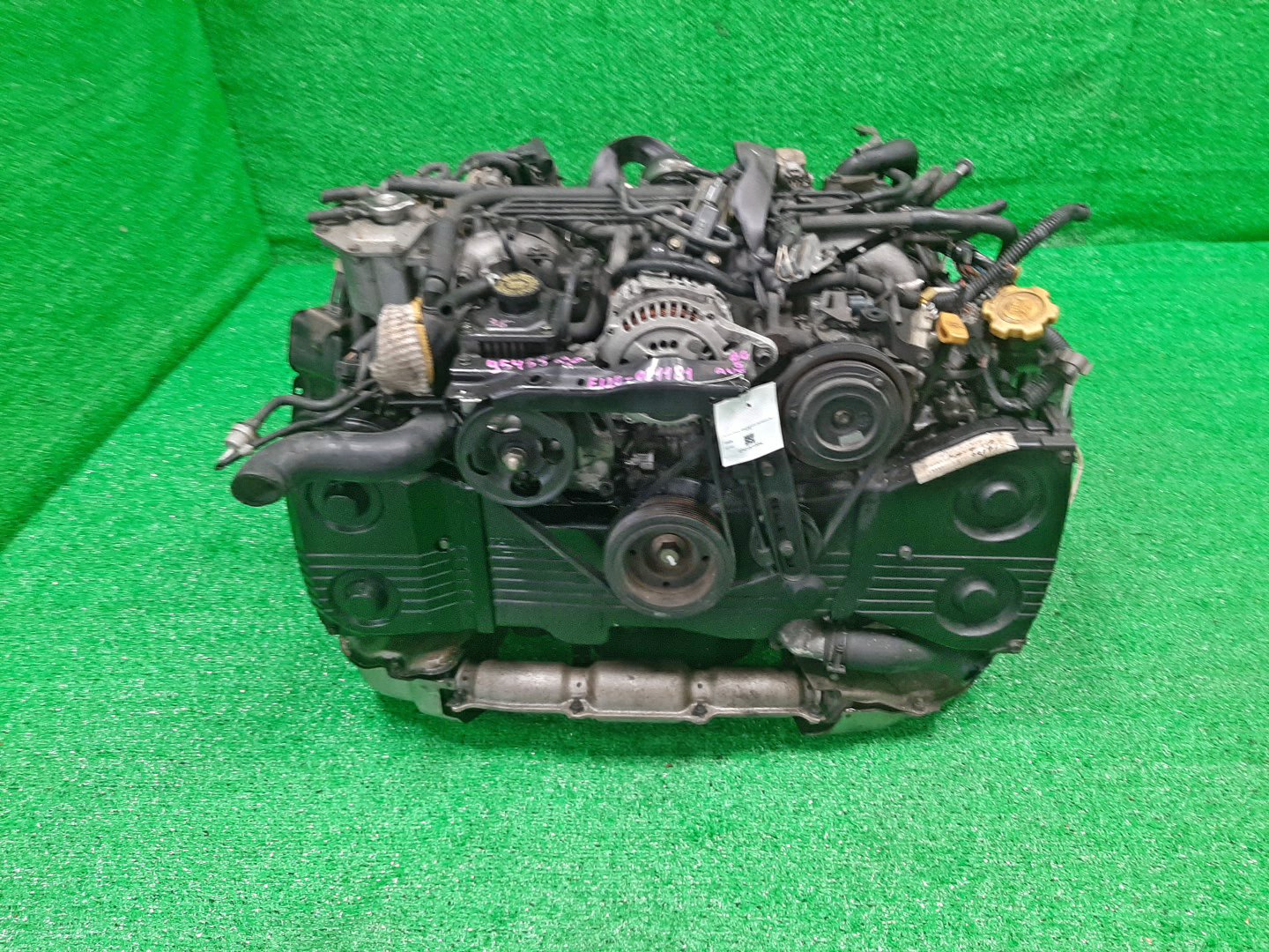 Двигатель SUBARU LEGACY BG5 EJ20H EJ20HDXAJE 2 ракурс Двигатель SUBARU LEGACY BG5 EJ20H EJ20HDXAJE 2 ракурс