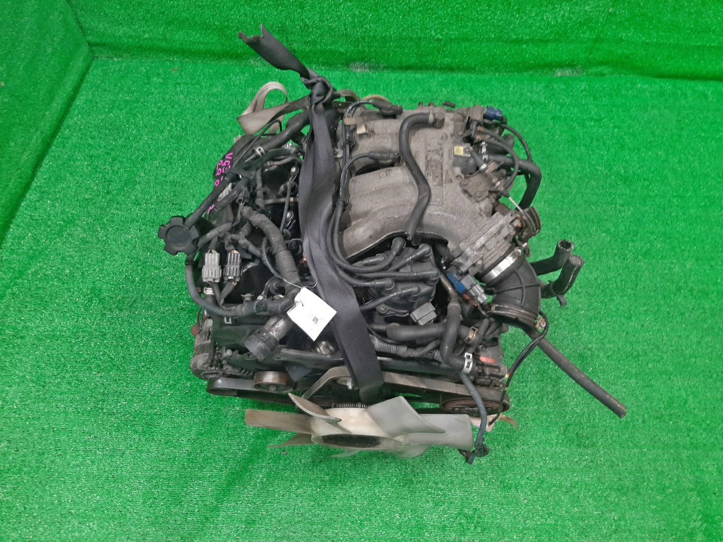 Двигатель NISSAN ELGRAND ALE50 VG33E 298443 1 ракурс