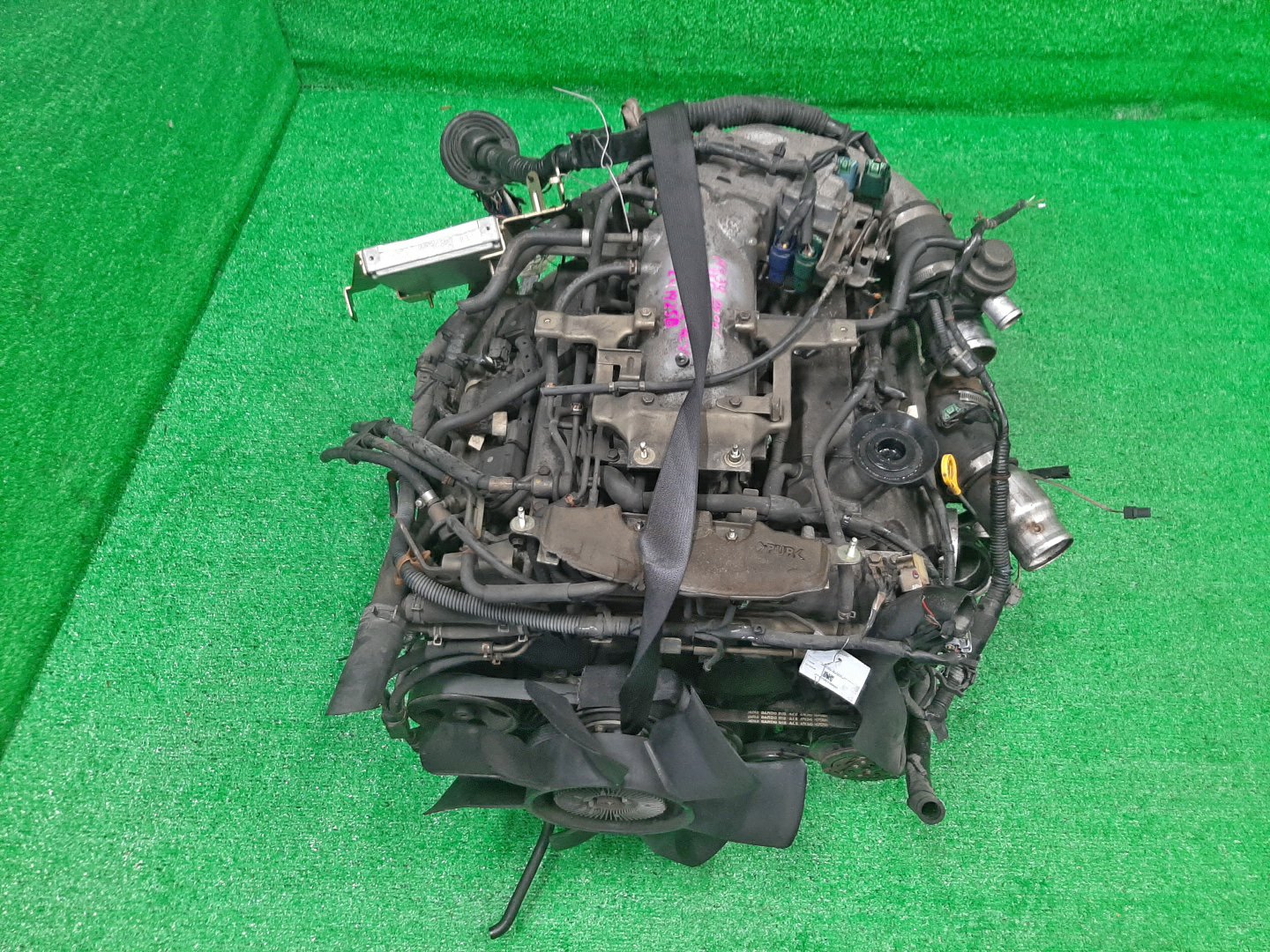 Двигатель NISSAN CEDRIC, CIMA, GLORIA HY34, HF50 VQ30DET 241925B 1 ракурс