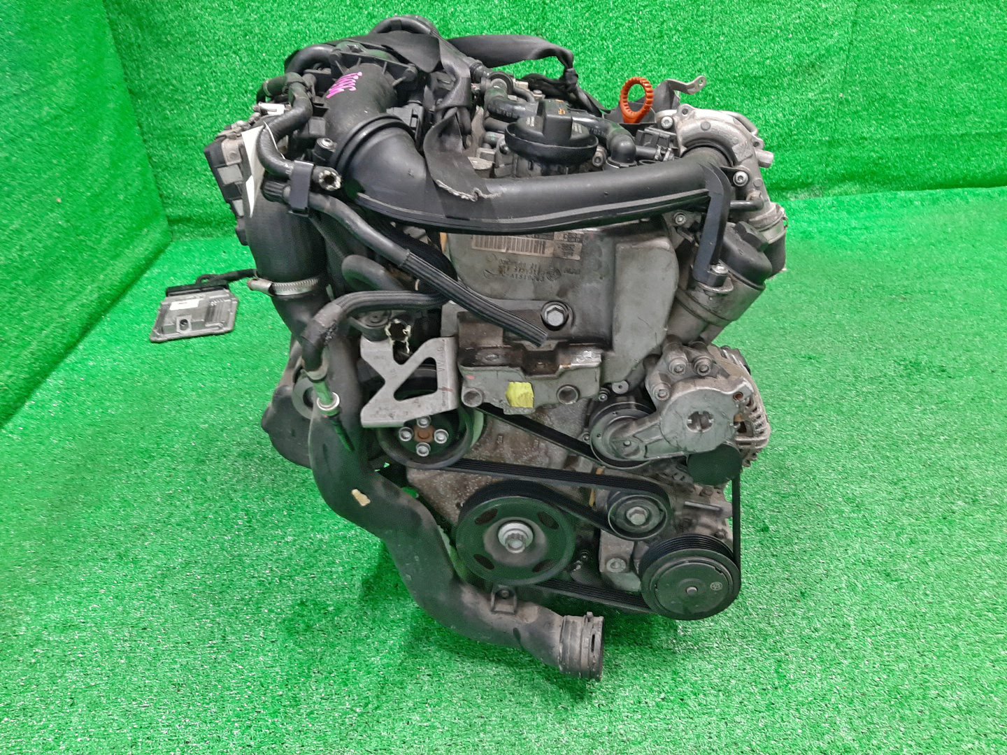 Двигатель VOLKSWAGEN TOURAN, GOLF V, GOLF, JETTA 1T1, 1T2, 1T3, 1K1, MK5, 1K5 BLG 052424 2 ракурс