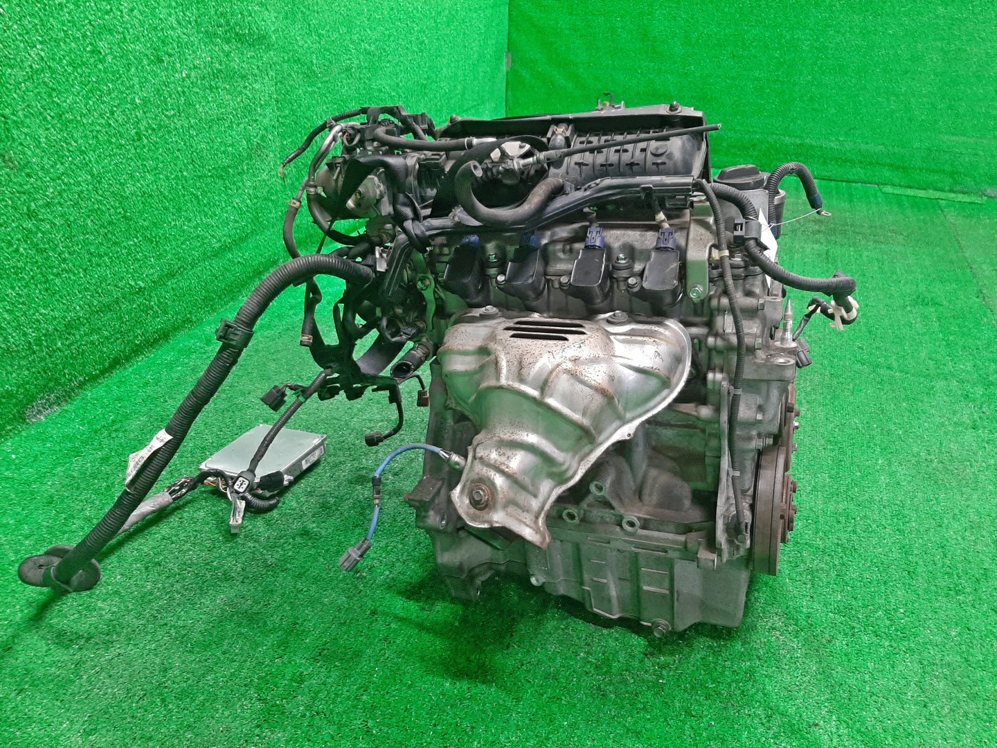 Двигатель HONDA AIRWAVE GJ1, GJ2 L15A VTEC 3 ракурс
