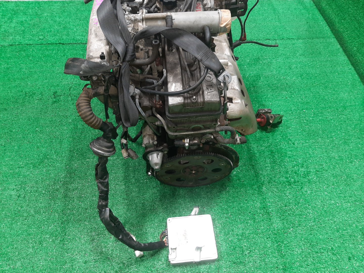 Двигатель TOYOTA CHASER, CRESTA, MARK II GX81, GX80 1G-FE TPAM 5 ракурс