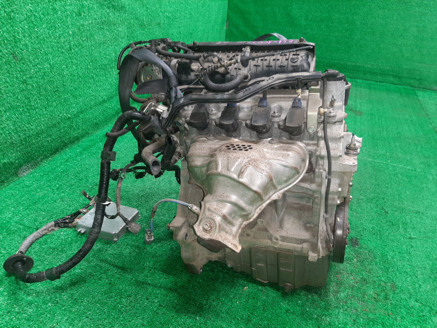Двигатель HONDA AIRWAVE GJ1, GJ2 L15A VTEC 3 ракурс