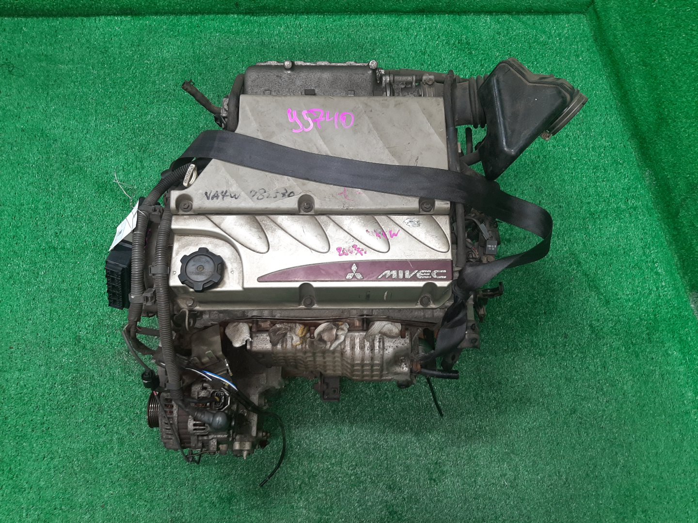 Двигатель MITSUBISHI GRANDIS NA4W 4G69 JB3479 1 ракурс Двигатель MITSUBISHI GRANDIS NA4W 4G69 JB3479 1 ракурс