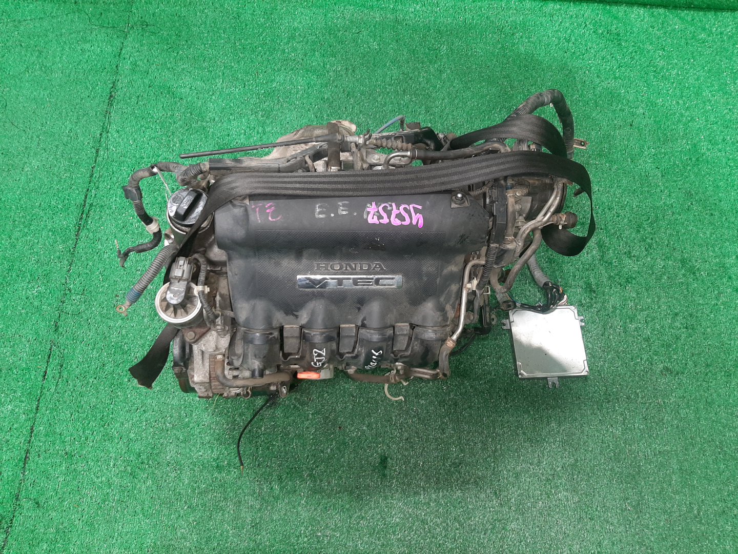 Двигатель HONDA AIRWAVE GJ1, GJ2 L15A VTEC 1 ракурс