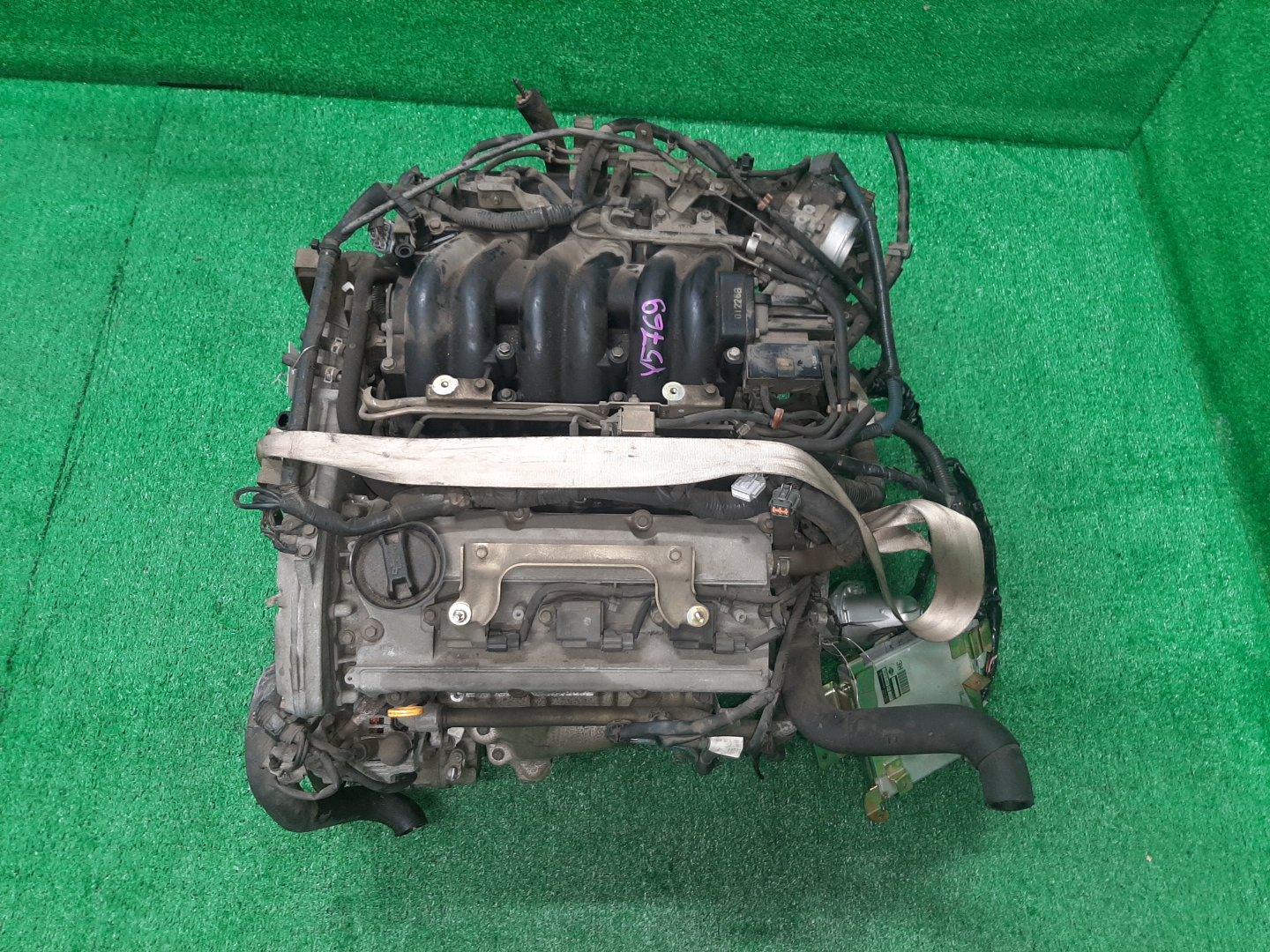 Двигатель NISSAN CEFIRO A33 VQ20DE NEO 1 ракурс Двигатель NISSAN CEFIRO A33 VQ20DE NEO 1 ракурс