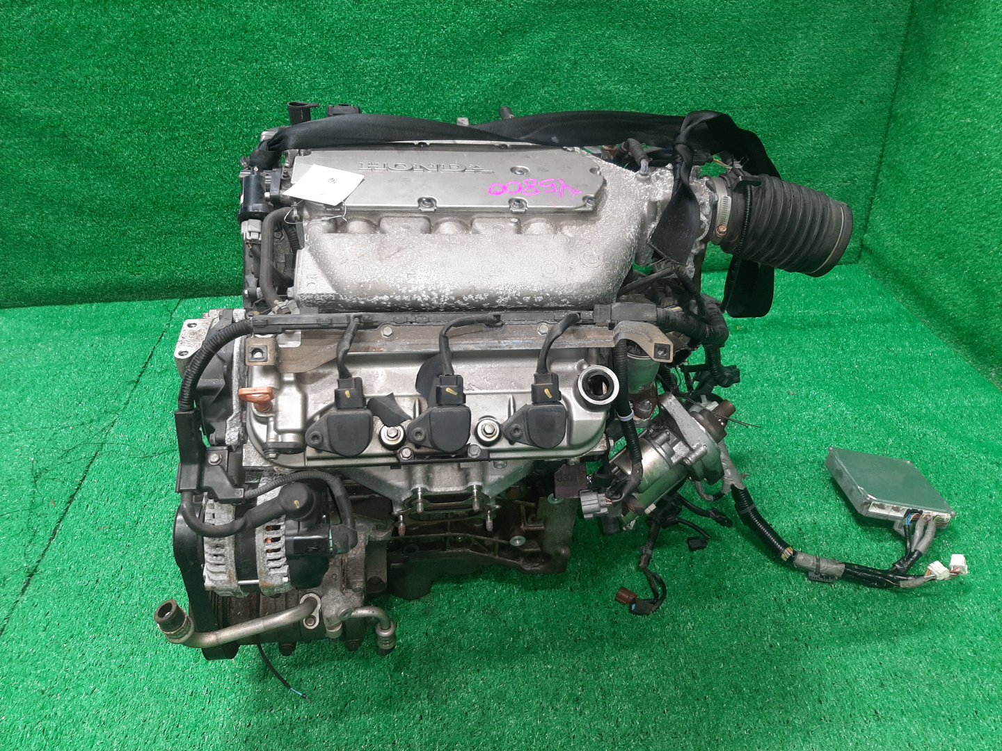 Двигатель HONDA INSPIRE UC1 J30A 6201301 4 ракурс