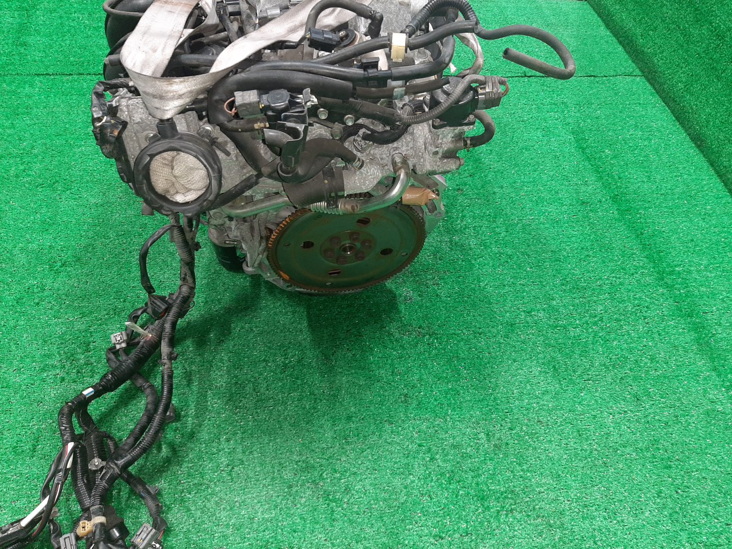 Двигатель MAZDA PREMACY CWEFW LF-VD 11411000 5 ракурс