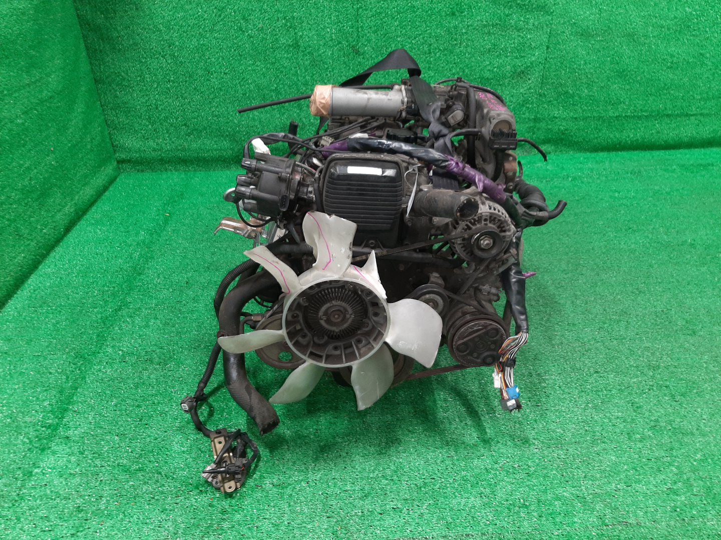 Двигатель TOYOTA CHASER, CRESTA, CROWN, MARK II GX100, GS171W, GS171, GS151 1G-FE TPAM 2 ракурс