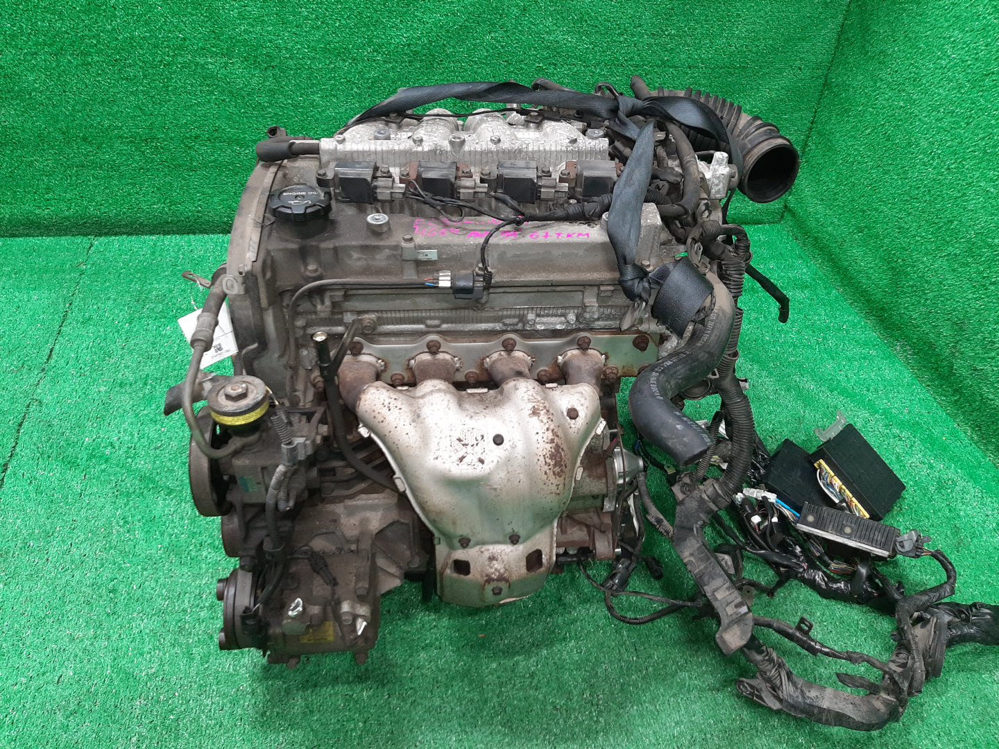 Двигатель MITSUBISHI GALANT, LEGNUM, RVR EC3A, EA3A, EA3W, EC3W, N64W, N74W, N64WG, N74WG 4G64 MD351018 4 ракурс Двигатель MITSUBISHI GALANT, LEGNUM, RVR EC3A, EA3A, EA3W, EC3W, N64W, N74W, N64WG, N74WG 4G64 MD351018 4 ракурс