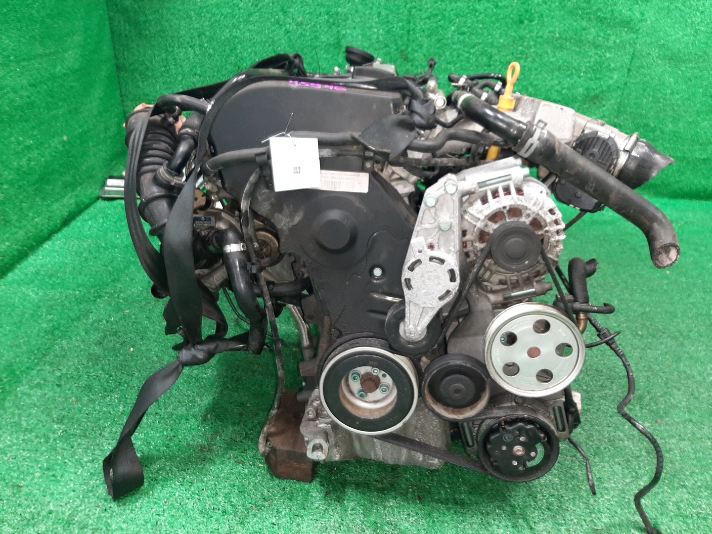 Двигатель AUDI A4 8EAMBF, 8HE, 8H7, 8E5, 8EC, B6 AMB 081563 2 ракурс Двигатель AUDI A4 8EAMBF, 8HE, 8H7, 8E5, 8EC, B6 AMB 081563 2 ракурс
