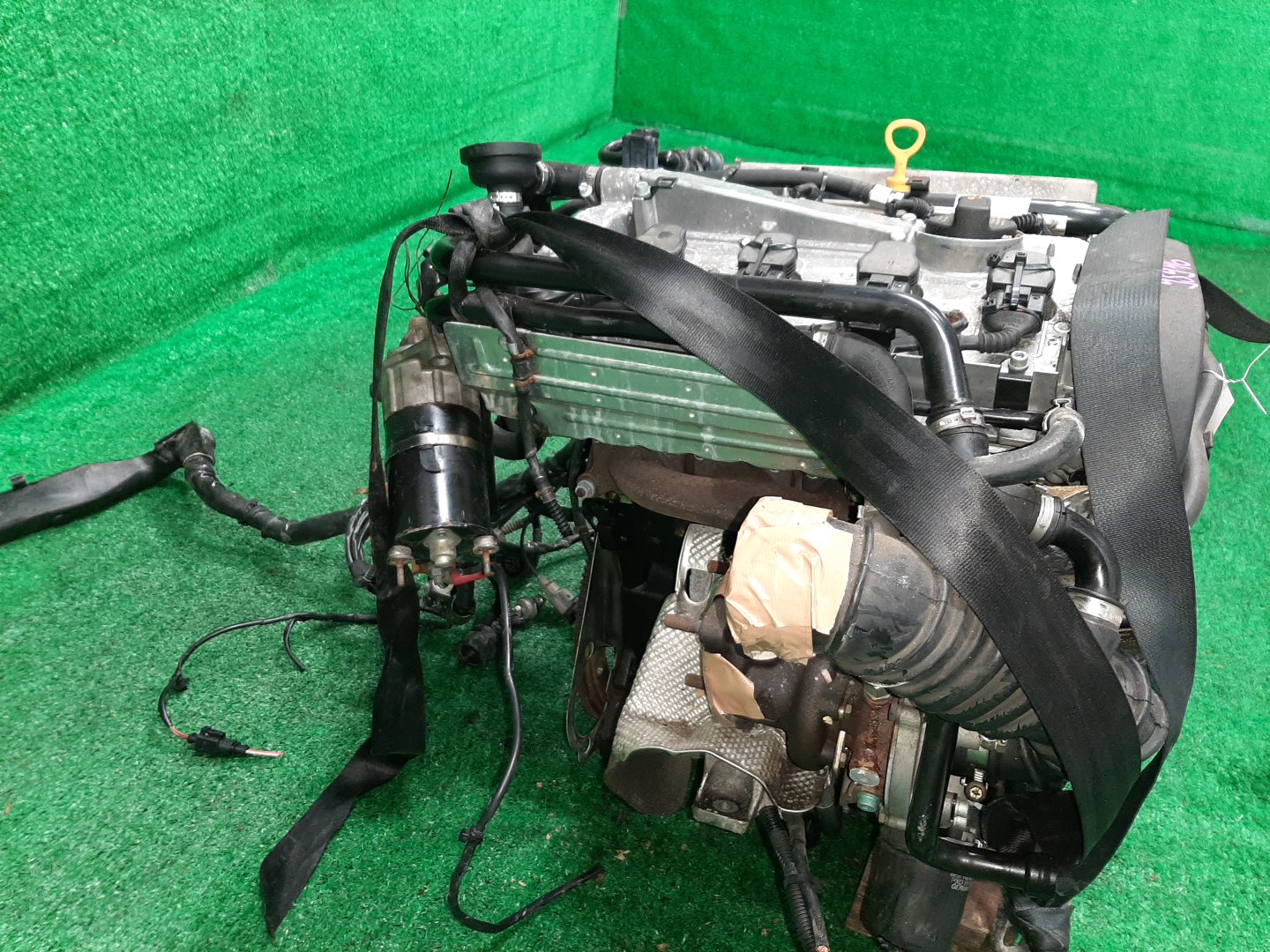 Двигатель AUDI A4 8EAMBF, 8HE, 8H7, 8E5, 8EC, B6 AMB 081563 3 ракурс Двигатель AUDI A4 8EAMBF, 8HE, 8H7, 8E5, 8EC, B6 AMB 081563 3 ракурс