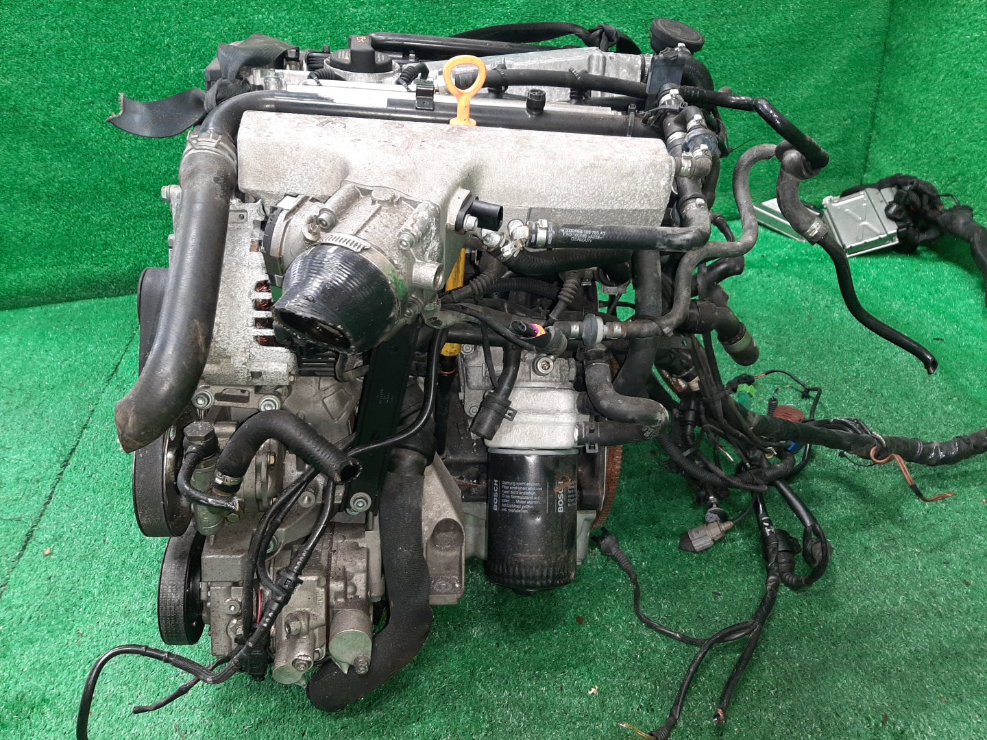 Двигатель AUDI A4 8EAMBF, 8HE, 8H7, 8E5, 8EC, B6 AMB 081563 4 ракурс Двигатель AUDI A4 8EAMBF, 8HE, 8H7, 8E5, 8EC, B6 AMB 081563 4 ракурс