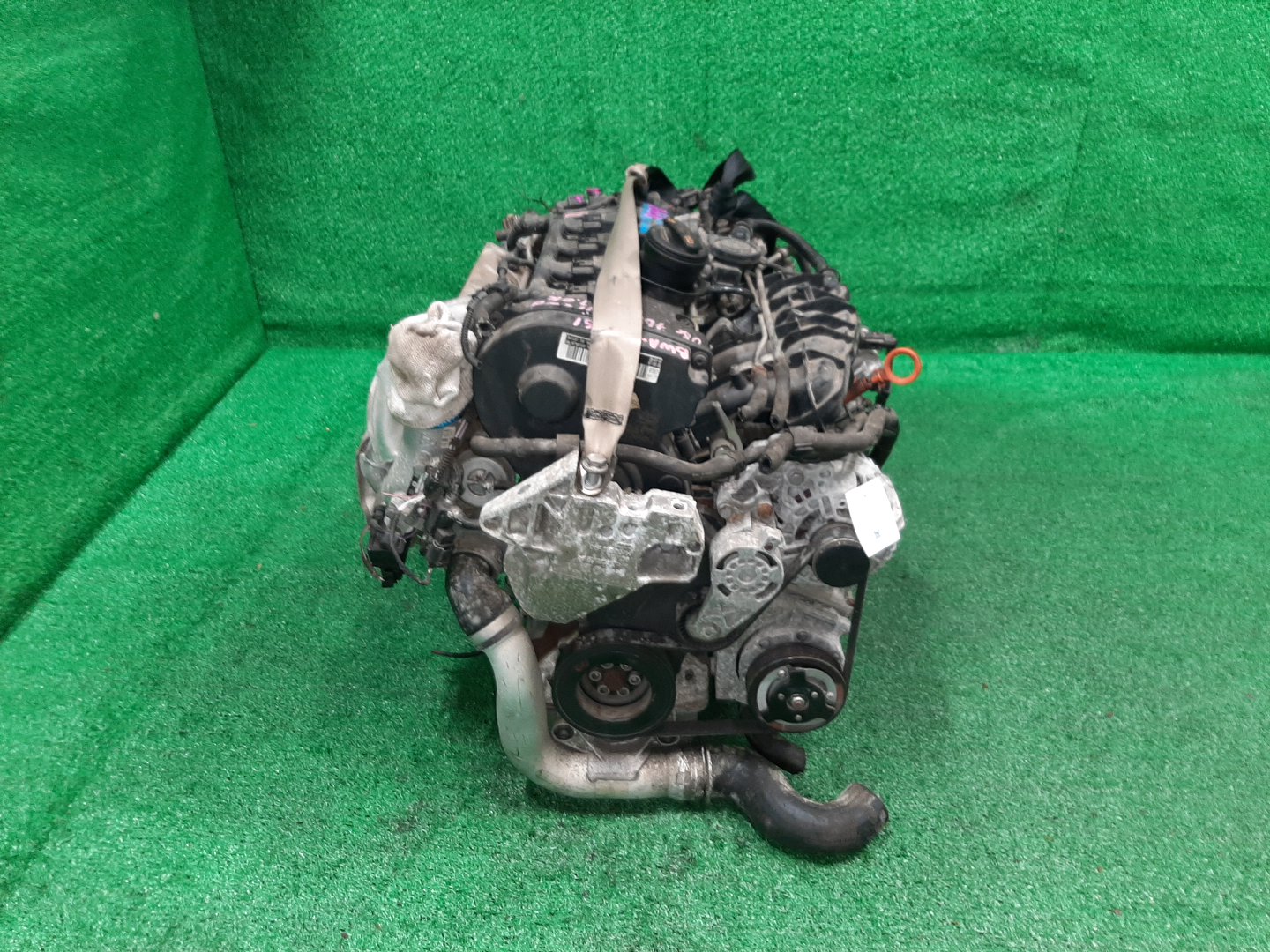 Двигатель VOLKSWAGEN GOLF, TT, EOS, JETTA, PASSAT, A3 MK5, 1K1, 8J3, 1F, 1K5, 1K2, 3C2, 3C, 3C5, 8P7, 8PA BPY, BWA, AXX 713961 2 ракурс