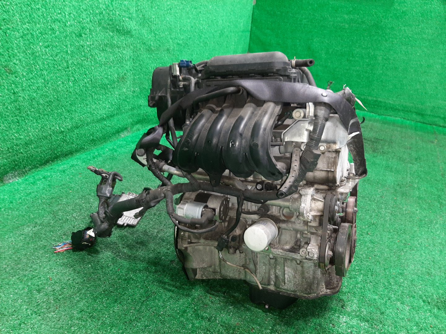Двигатель NISSAN MARCH AK12 CR12DE 010456A 3 ракурс